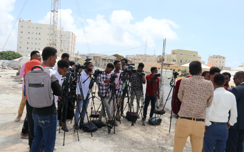 Reporters cover a press conference by media leaders in Mogadishu on Monday October 10, 2022. | PHOTO/SJS.