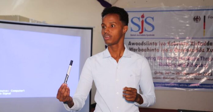 Xoghayaha Warfaafinta iyo Xuquuqda Aadanaha Somali Journalists Syndicate (SJS), Maxamed Ibraahim Bulbul. | PHOTO/ SJS.