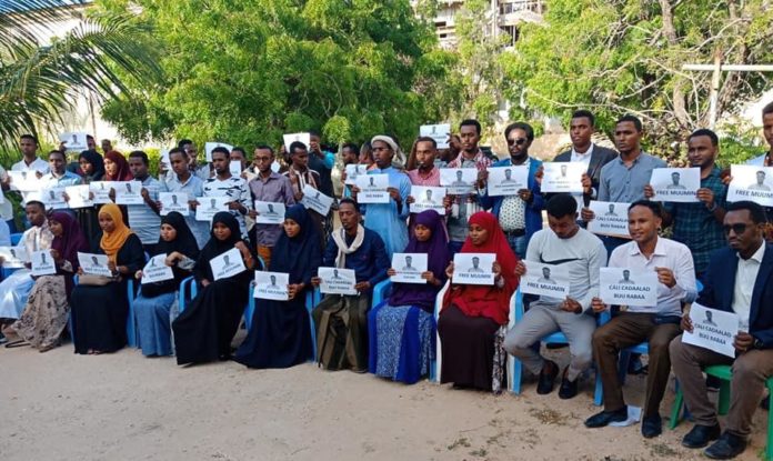 SJS led a journalists campaign in Mogadishu demanding release of Ali Adan Mumin on Friday evening, May 31, 2019. | Photo credit/Somali Journalists Syndicate (SJS).