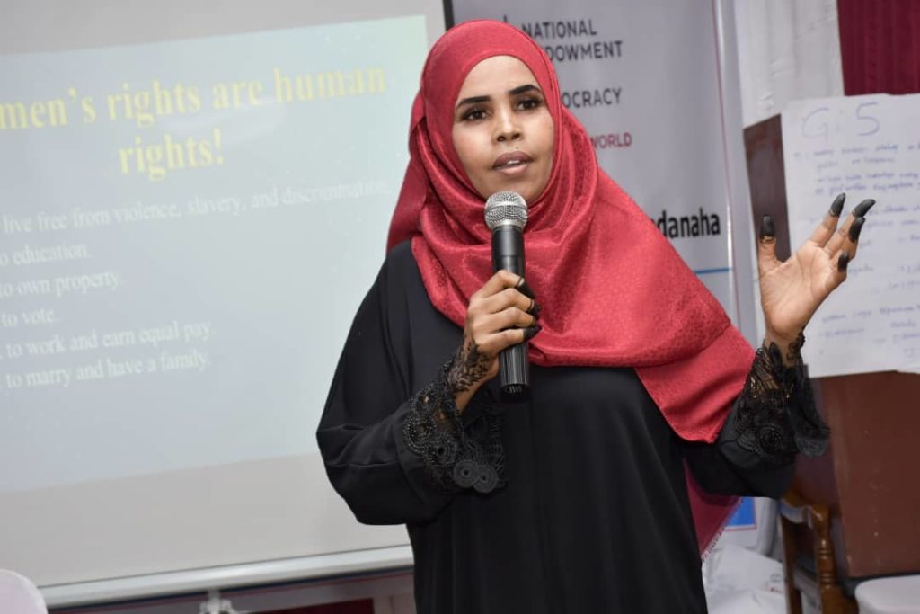 Hinda Dahir, an SJS gender rights defender speaks during the launch of journalists human rights training in Mogadishu on Wednesday 28 July, 2021. | Photo Credit/SJS.