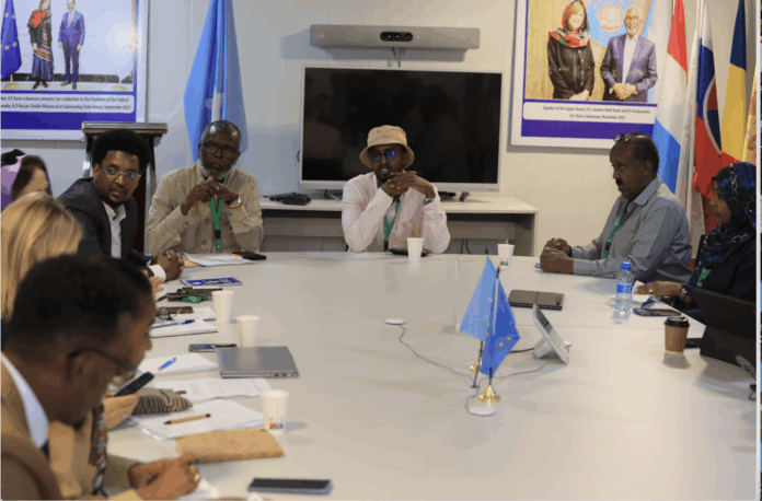 Press freedom organizations convened today in Mogadishu with members of the international diplomatic community to raise urgent concerns about the worsening state of freedom of expression in Somalia. | PHOTO/Courtesy/SJS.