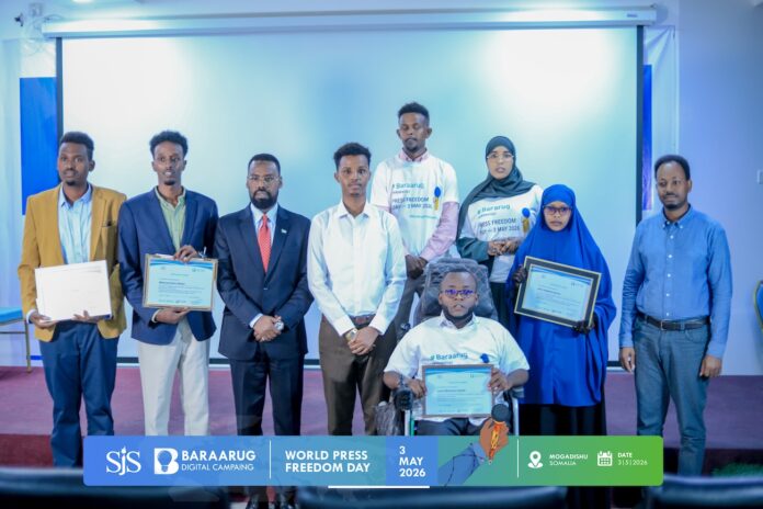 Four winners were awarded cash prizes and recognition during World Press Freedom Day in Mogadishu. | PHOTO/SJS Baraarug.